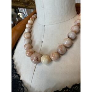 vintage creamy swirl lucite beaded necklace graduated marble beads 70s jewelry